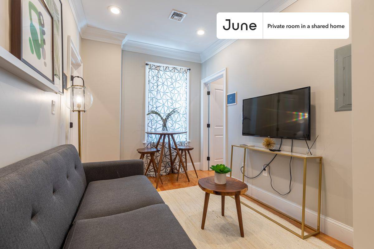 Apartment for rent at 33 N Margin St, Boston, MA 02113