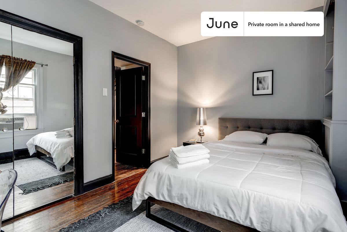 Apartment for rent at 2270 Cathedral Ave NW, Washington, DC 20008