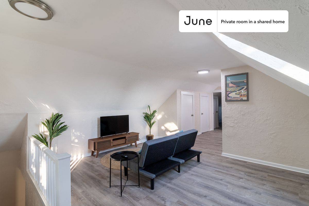 Apartment for rent at 21 Easton St, Allston, MA 02134