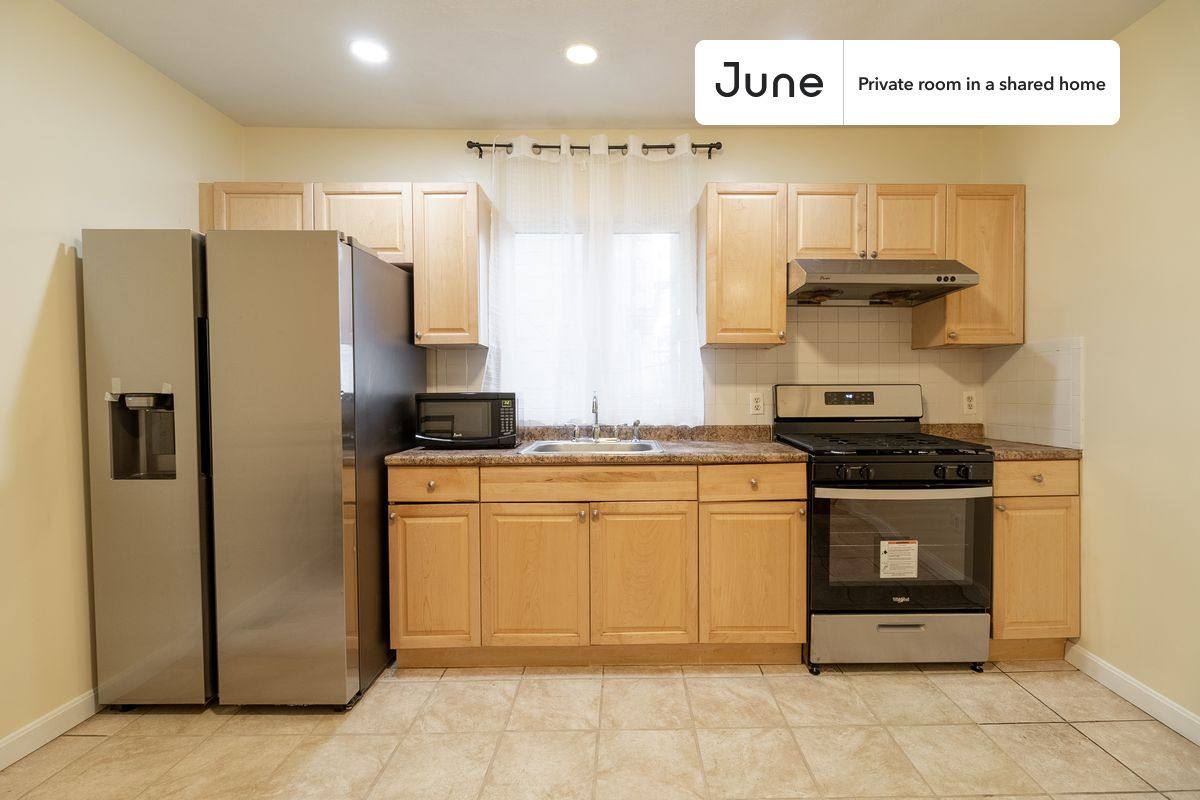 Apartment for rent at 277 Paris, East Boston, MA 02128