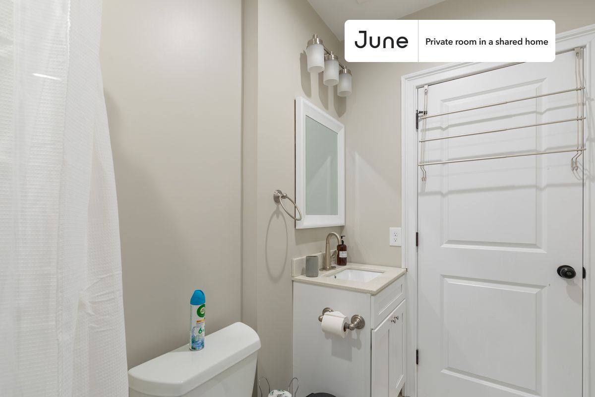 Apartment for rent at 33 N Margin St, Boston, MA 02113
