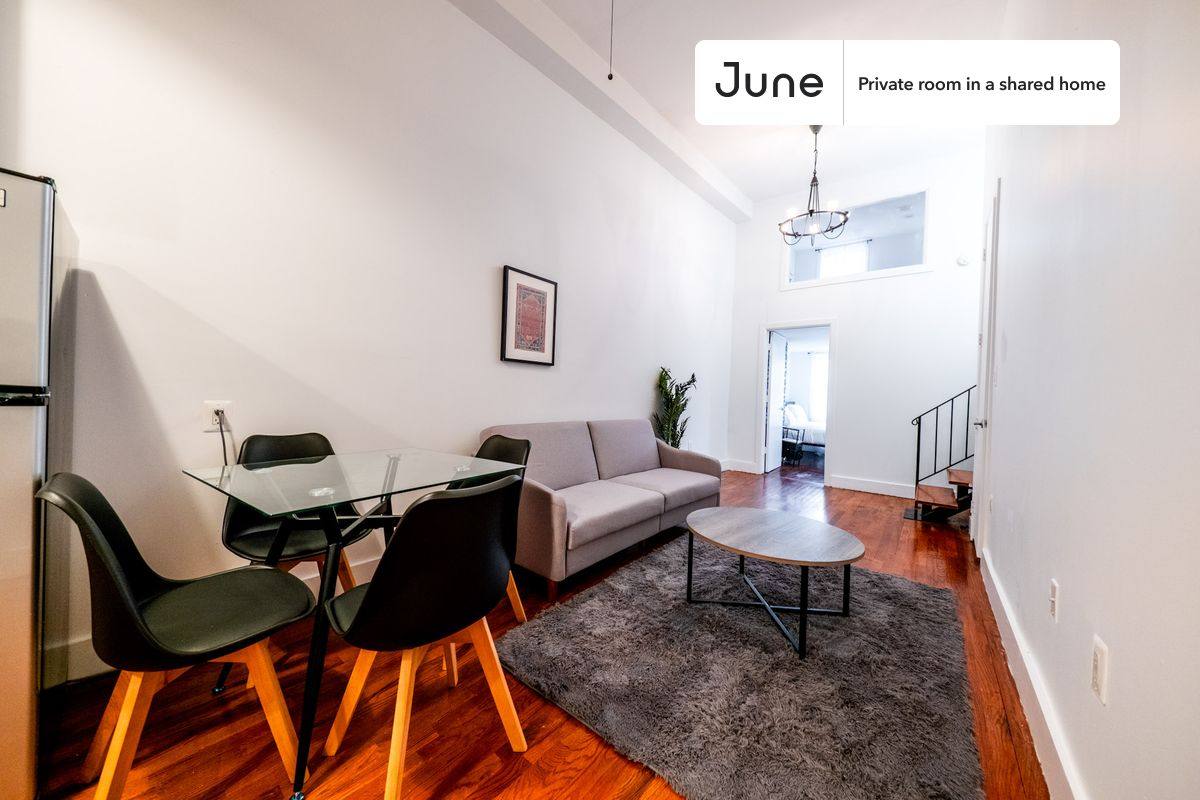 Apartment for rent at 255 Evergreen #A, Brooklyn, NY 11221