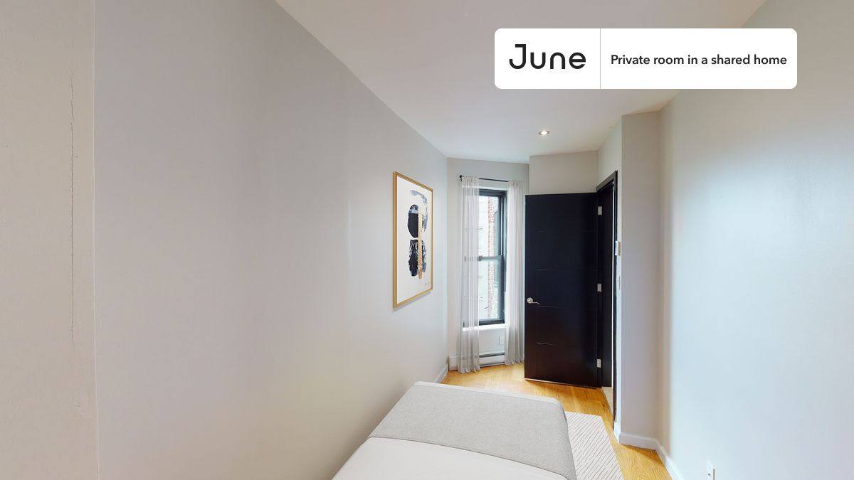 Apartment for rent at 953 Columbus Ave, New York, NY 10025