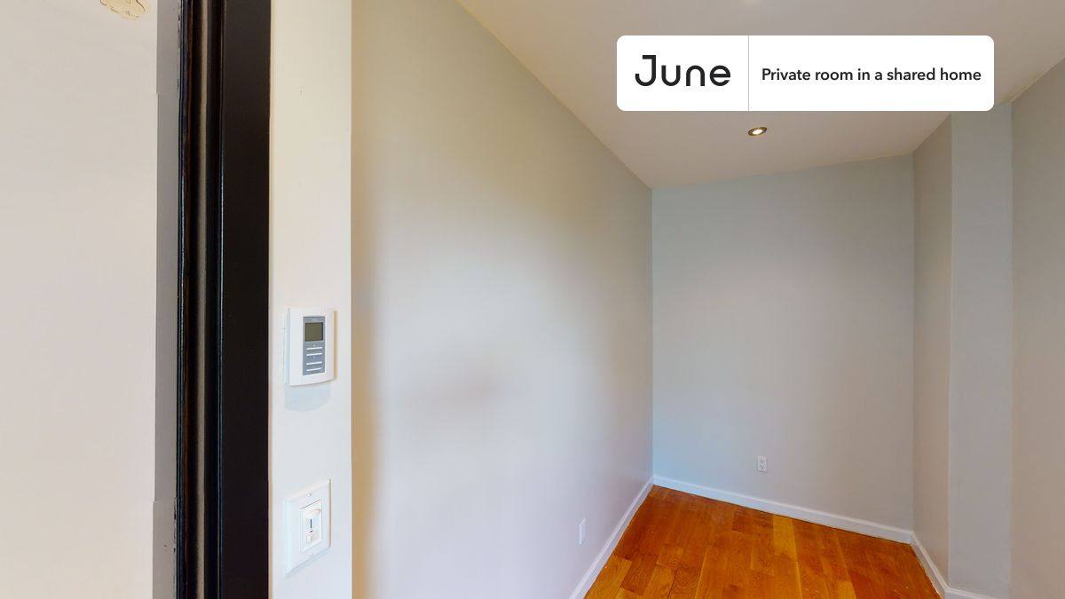 Apartment for rent at 953 Columbus Ave, New York, NY 10025