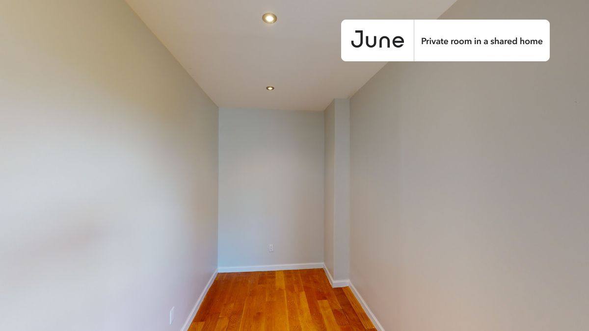 Apartment for rent at 953 Columbus Ave, New York, NY 10025