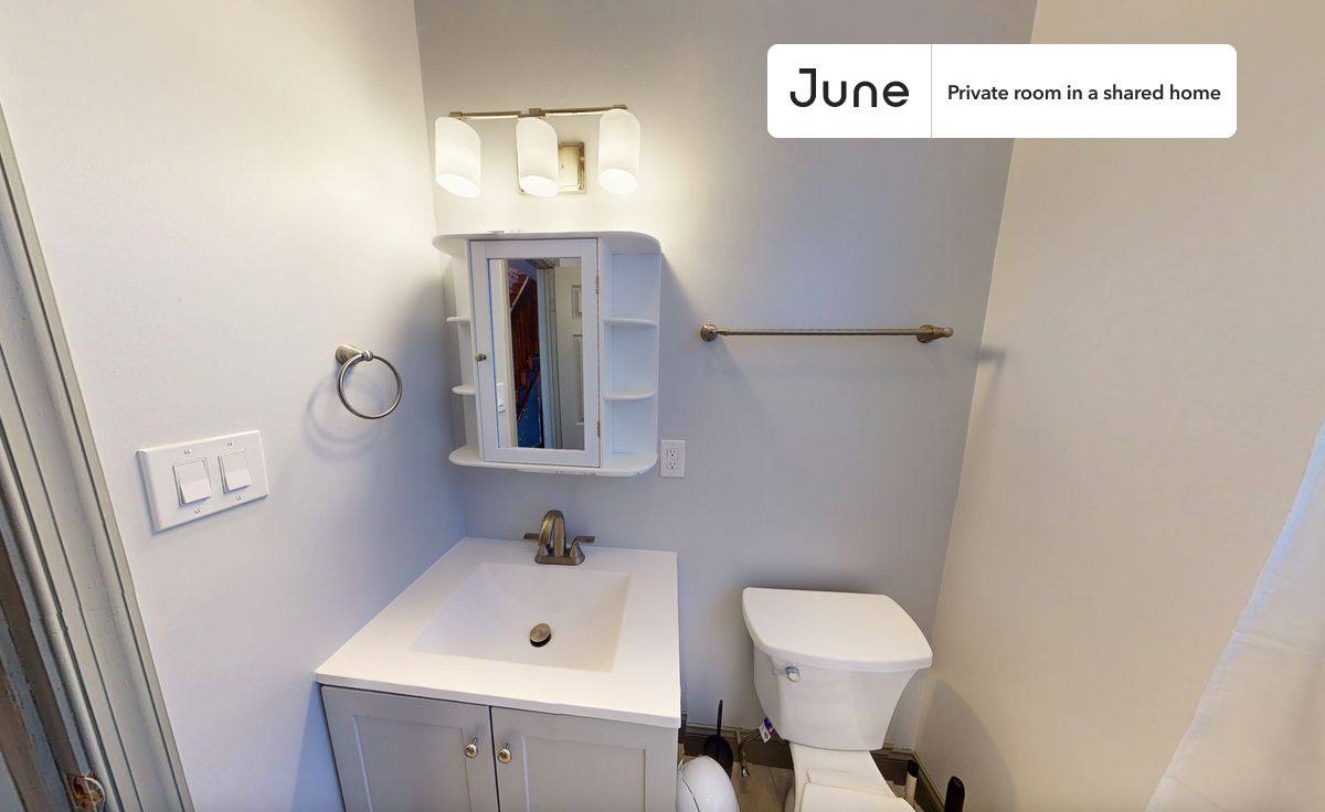 Apartment for rent at 1227 Harvard St NW, Washington, DC 20009