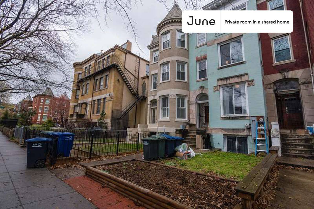 Apartment for rent at 1227 Harvard St NW, Washington, DC 20009