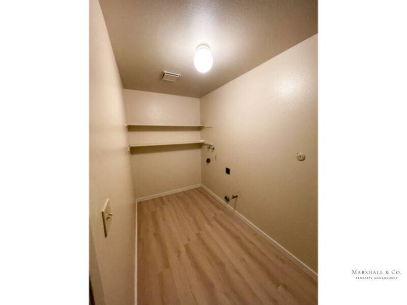 Townhouse for rent at 1610 Merritt Dr, Novato, CA 94949
