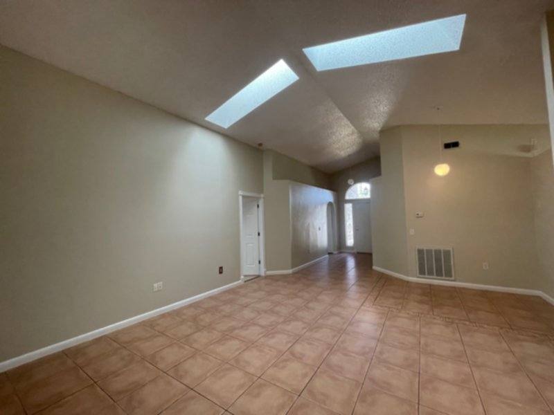 Apartment for rent at 4312 Iveyglen Ave, Orlando, FL 32826