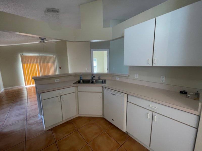 Apartment for rent at 4312 Iveyglen Ave, Orlando, FL 32826