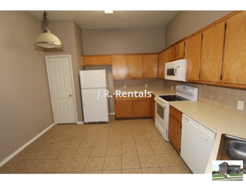 Townhouse for rent at 304 Jeff Gordon Dr #A, Harker Heights, TX 76548
