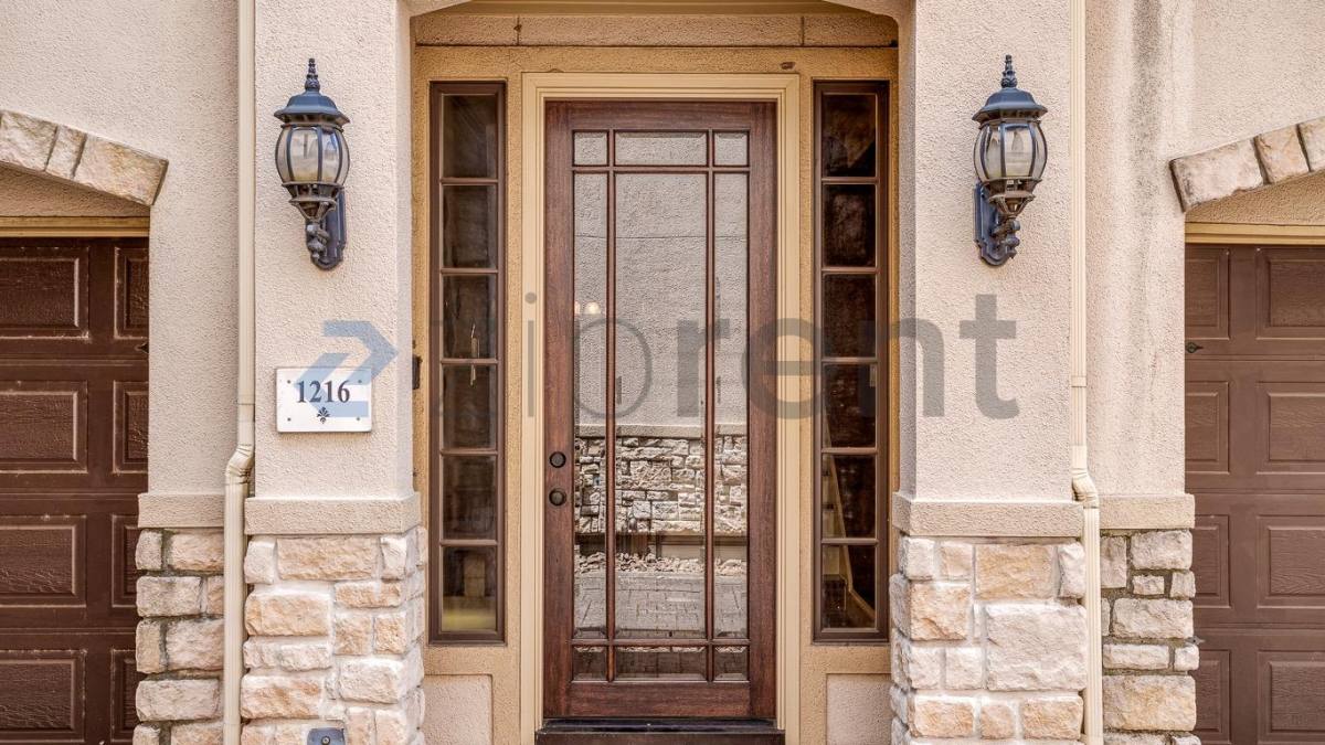 Townhouse for rent at 1216 Rosedale St, Houston, TX 77004