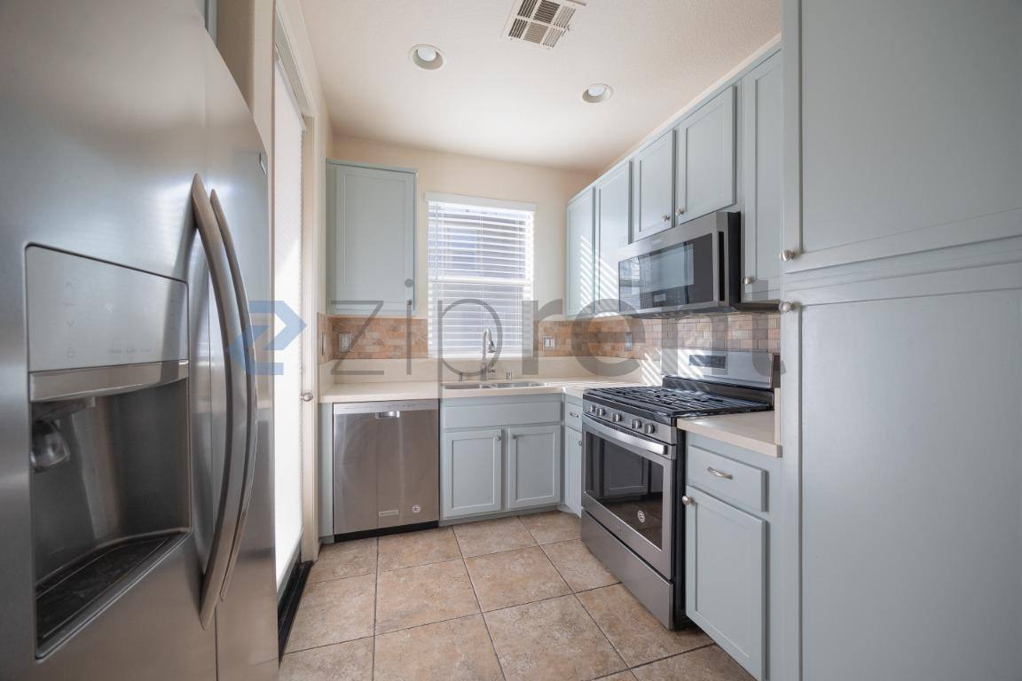 Apartment for rent at 1653 Sourwood Place, Chula Vista, CA 91915