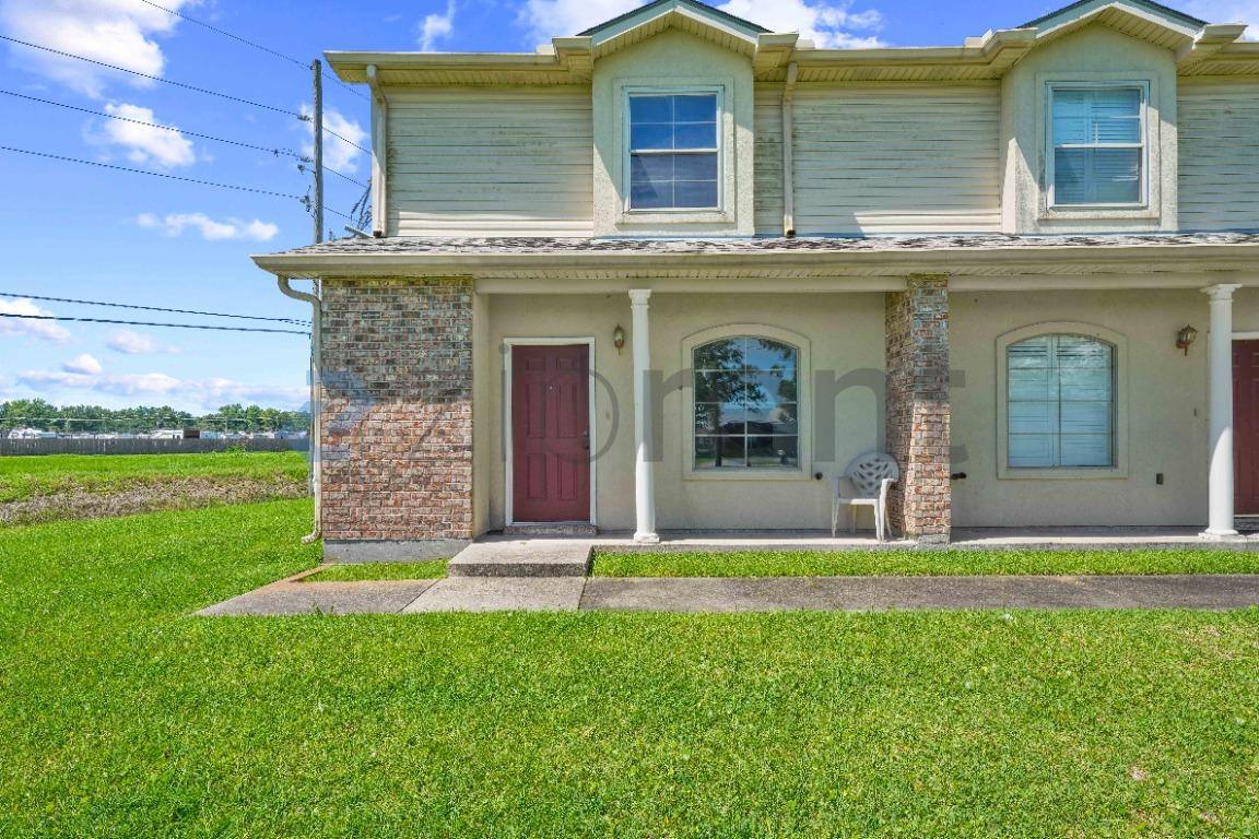 Townhouse for rent at 1418 Windsor St, La Place, LA 70068