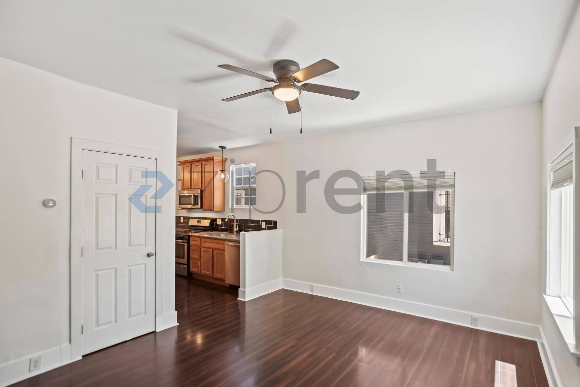 House for rent at 1104 14th St, Oakland, CA 94607