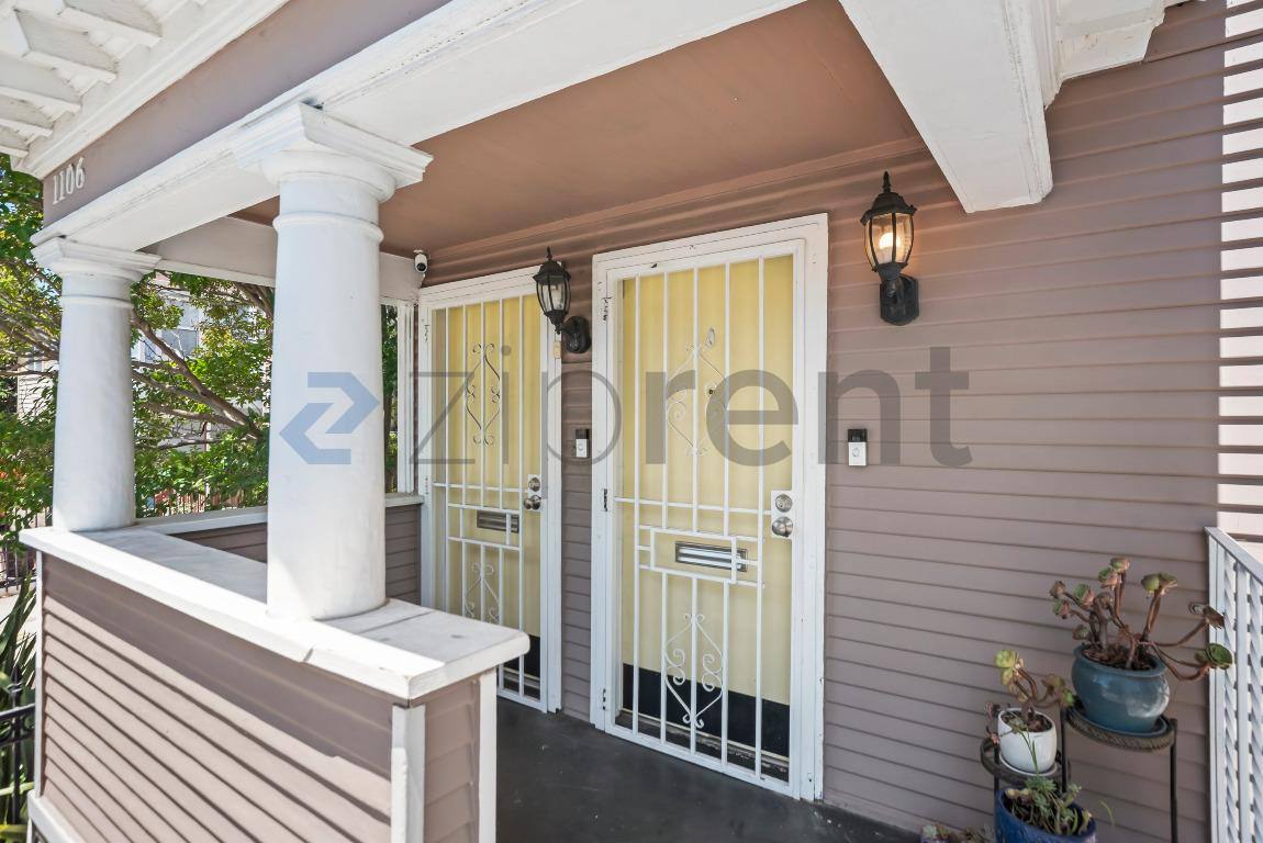 House for rent at 1104 14th St, Oakland, CA 94607