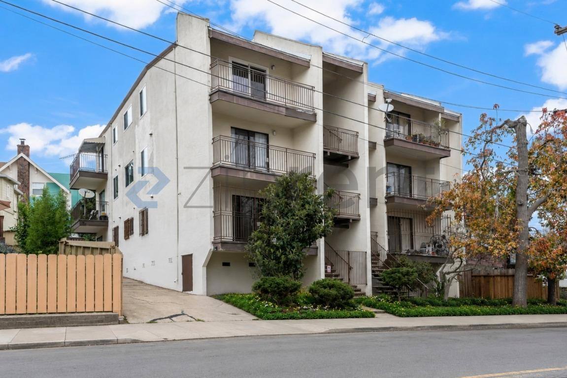 Apartment for rent at 321 Athol Ave #1, Oakland, CA 94606