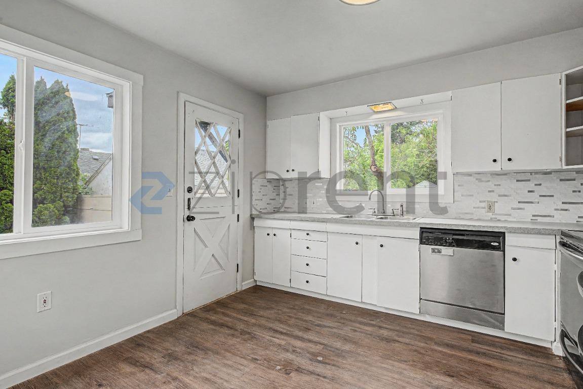 House for rent at 1315 N Russet St, Portland, OR 97217