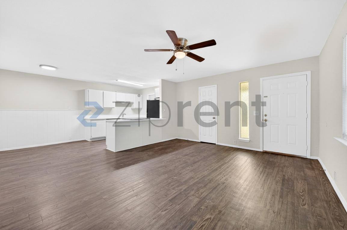 House for rent at 5020 Donnelly Ave 5022, Fort Worth, TX 76107
