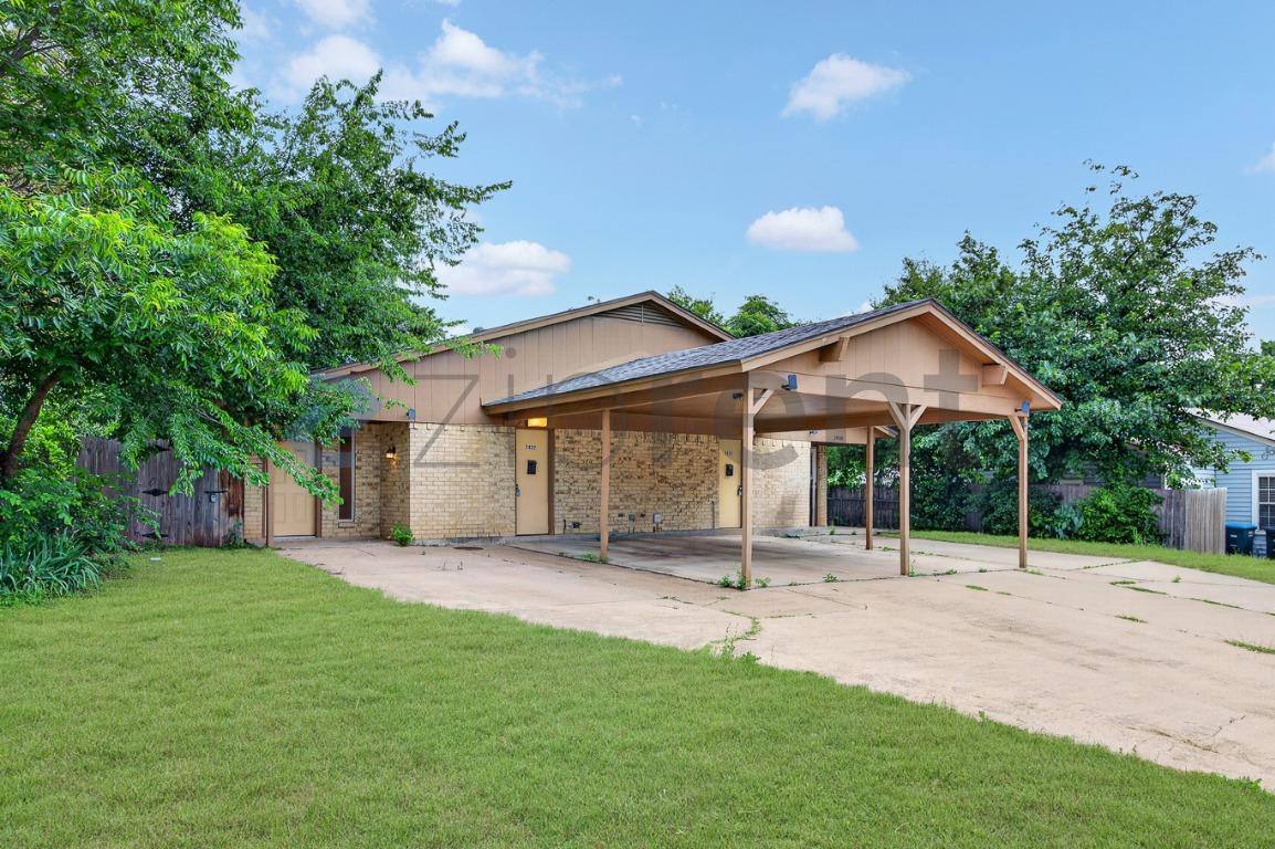 House for rent at 5020 Donnelly Ave 5022, Fort Worth, TX 76107