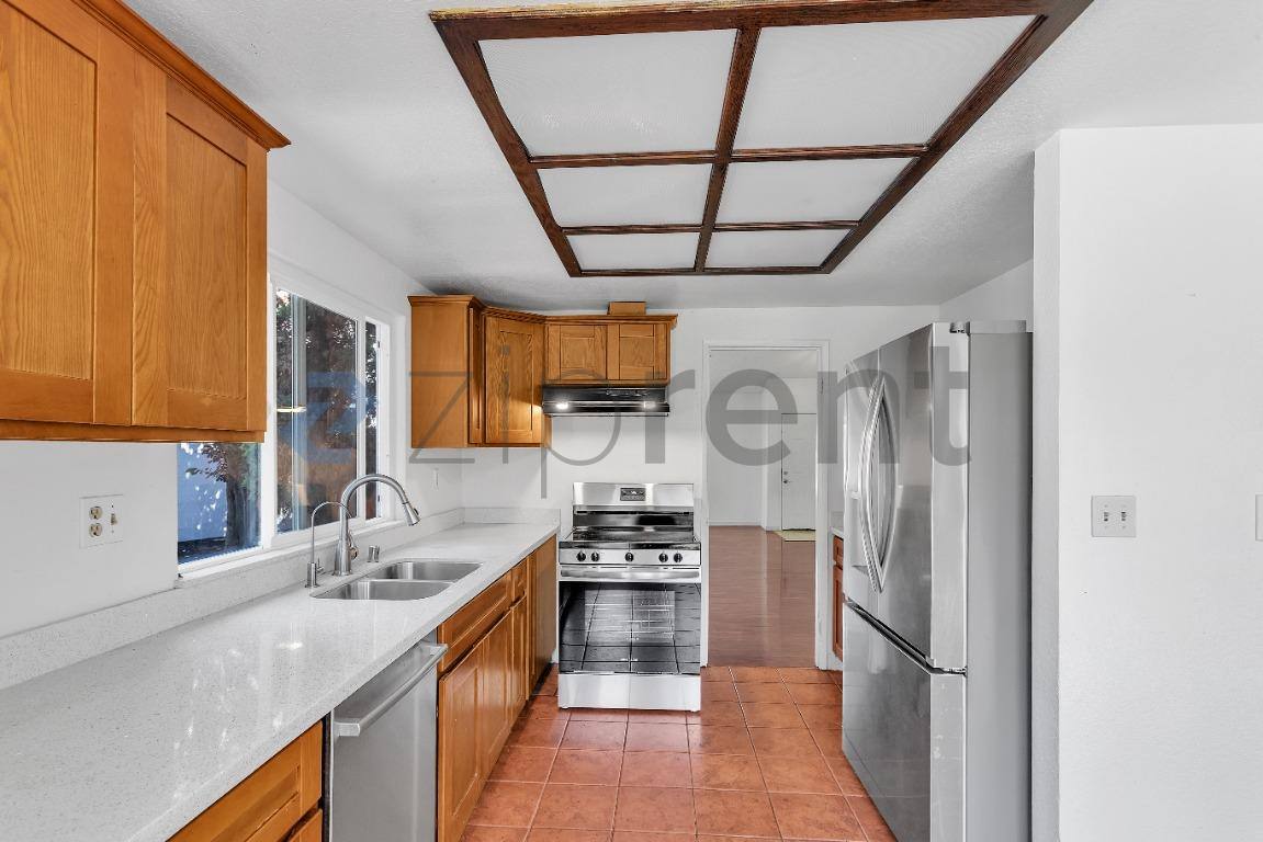House for rent at 32805 Palmdale Court, Union City, CA 94587