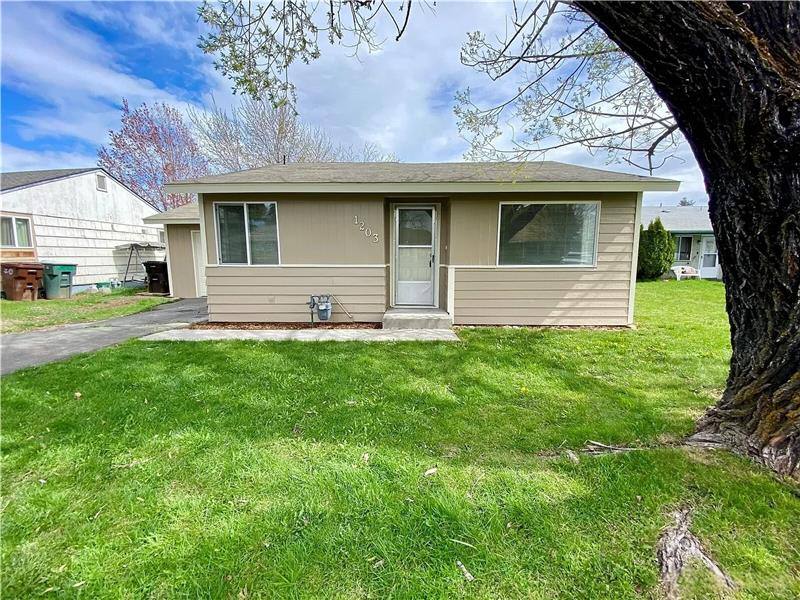 House for rent at 1203 Cornell Ave, Yakima, WA 98902