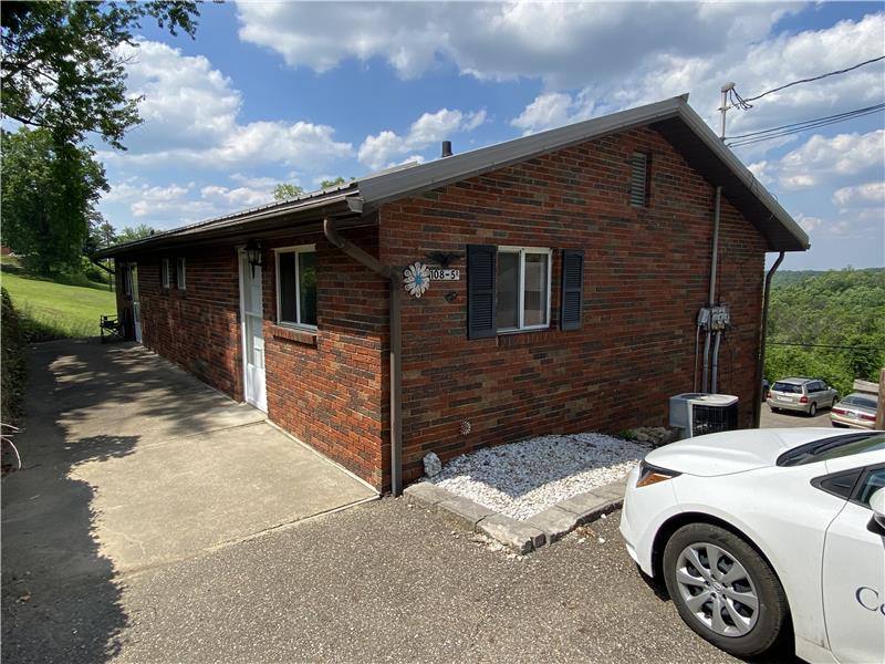 Apartment for rent at 108 Cunningham Lane #D5, Steubenville, OH 43952