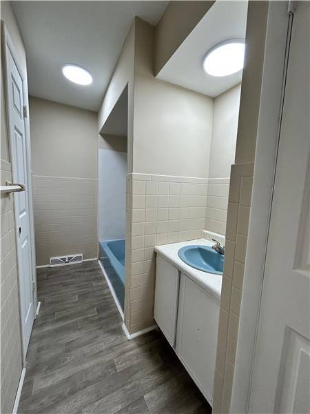 Apartment for rent at 108 Cunningham Lane #D5, Steubenville, OH 43952
