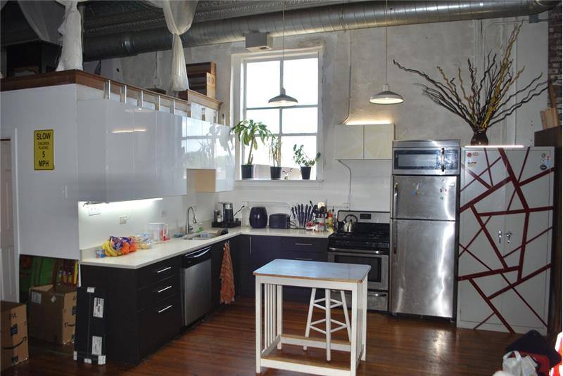Apartment for rent at 1621 N Kedzie Ave #2, Chicago, IL 60647