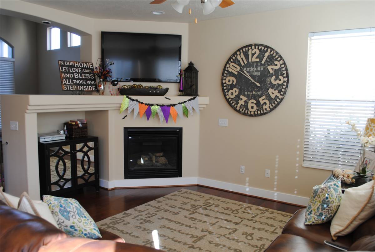 House for rent at 9735 S Bluffside Dr, Sandy, UT 84092