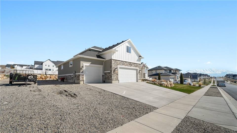 Apartment for rent at 2795 E Lakeside Dr, Eagle Mountain, UT 84005