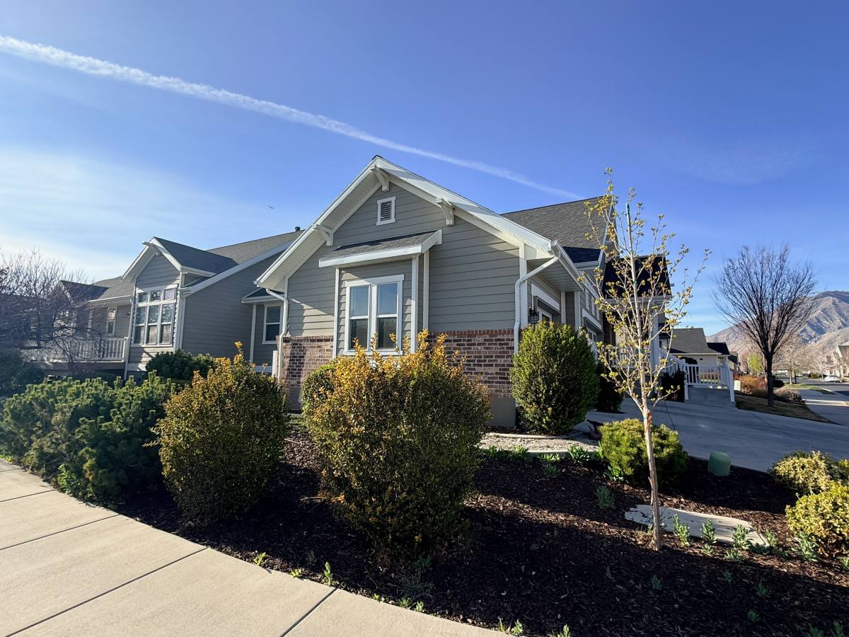 House for rent at 794 S Golden Leaf Way, Mapleton, UT 84664
