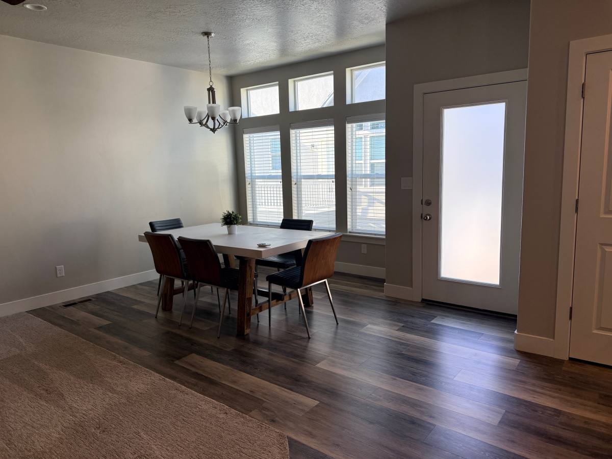 House for rent at 794 S Golden Leaf Way, Mapleton, UT 84664