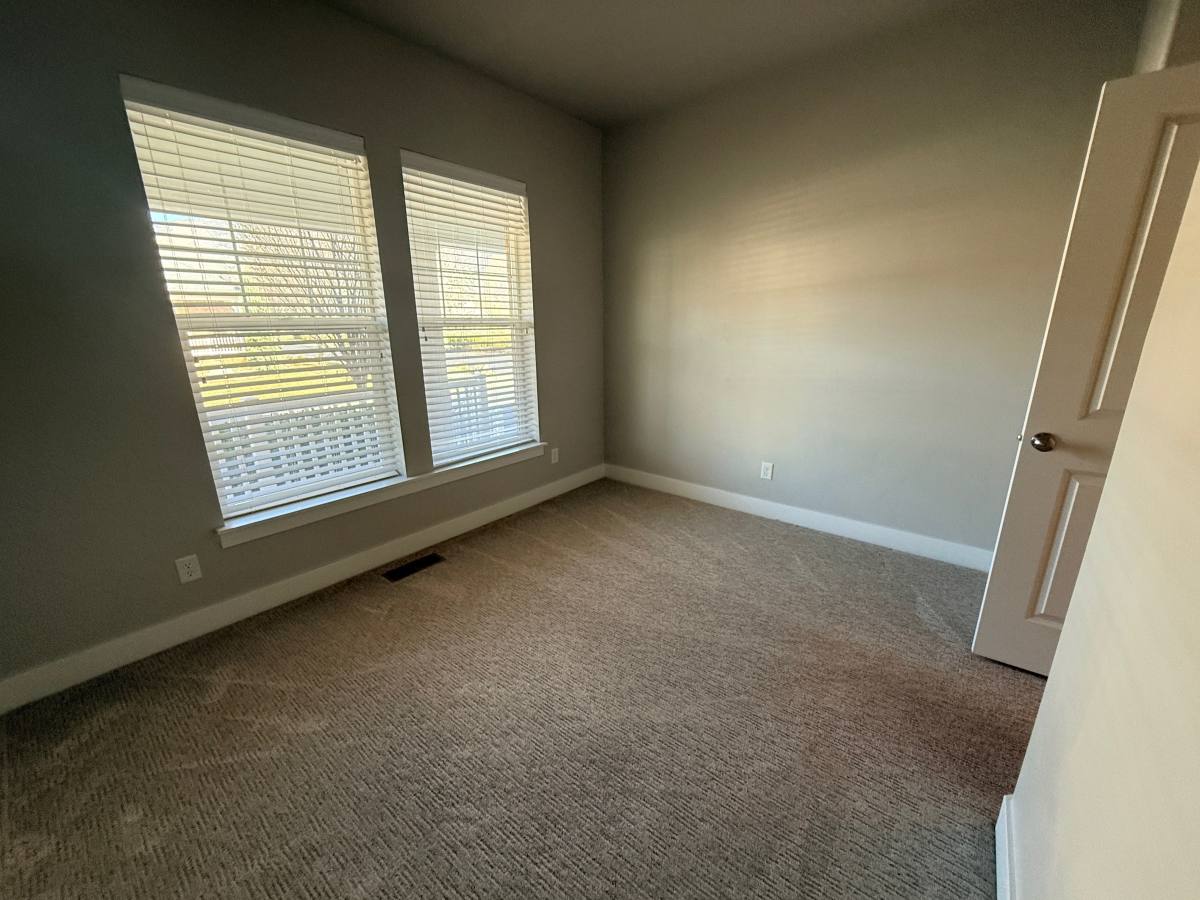 House for rent at 794 S Golden Leaf Way, Mapleton, UT 84664