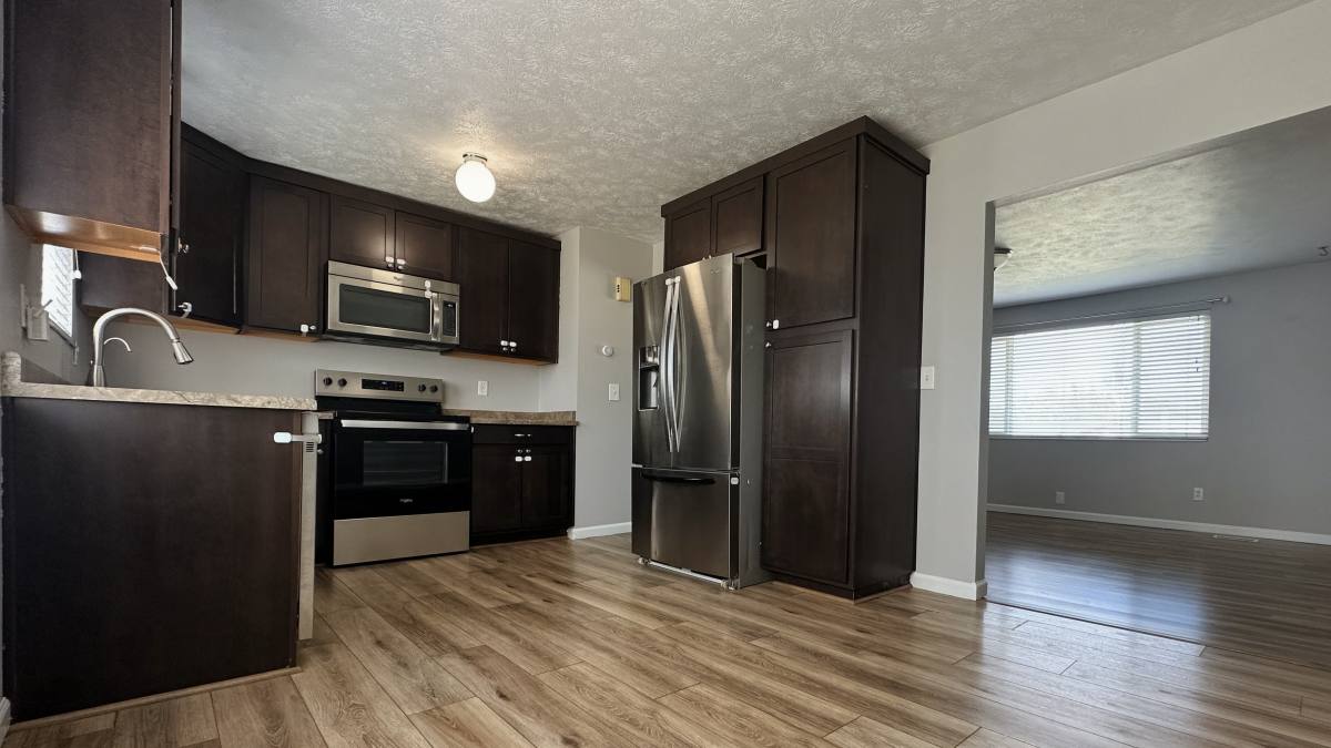 House for rent at 582 E Pali St, Sandy, UT 84070