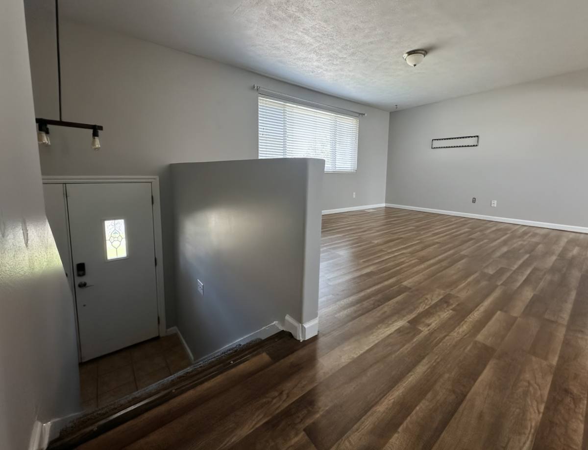 House for rent at 582 E Pali St, Sandy, UT 84070