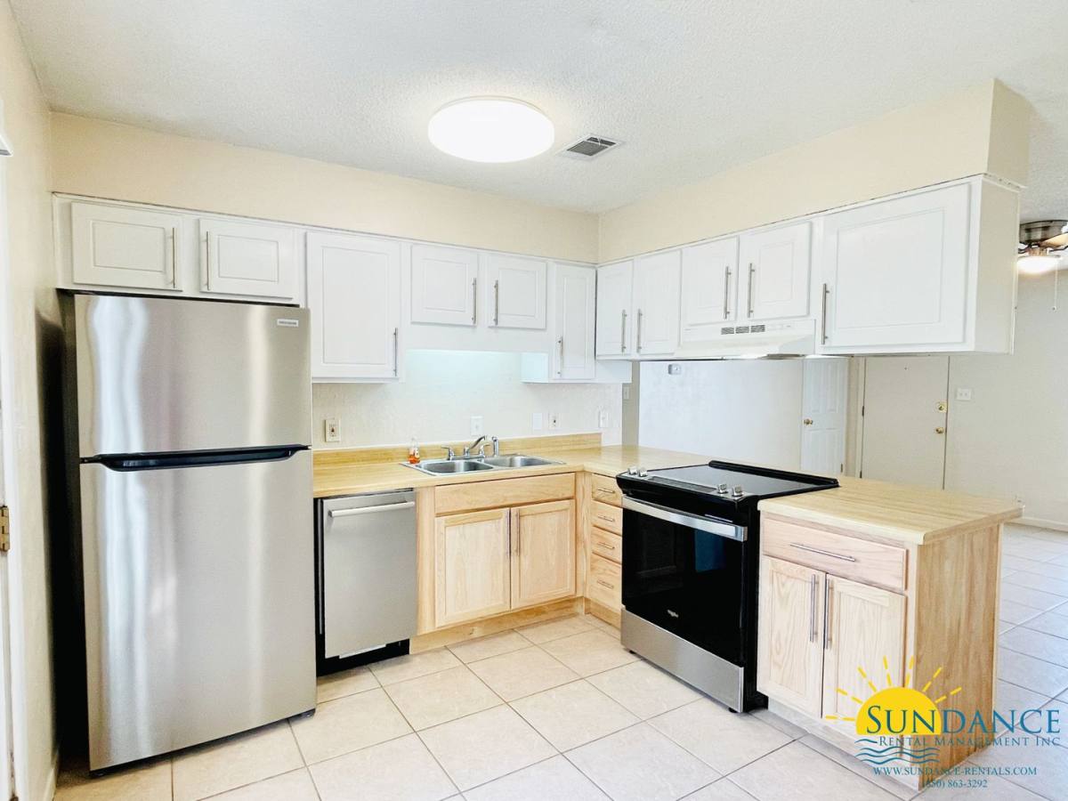 House for rent at 632 Carnathan Court, Fort Walton Beach, FL 32547