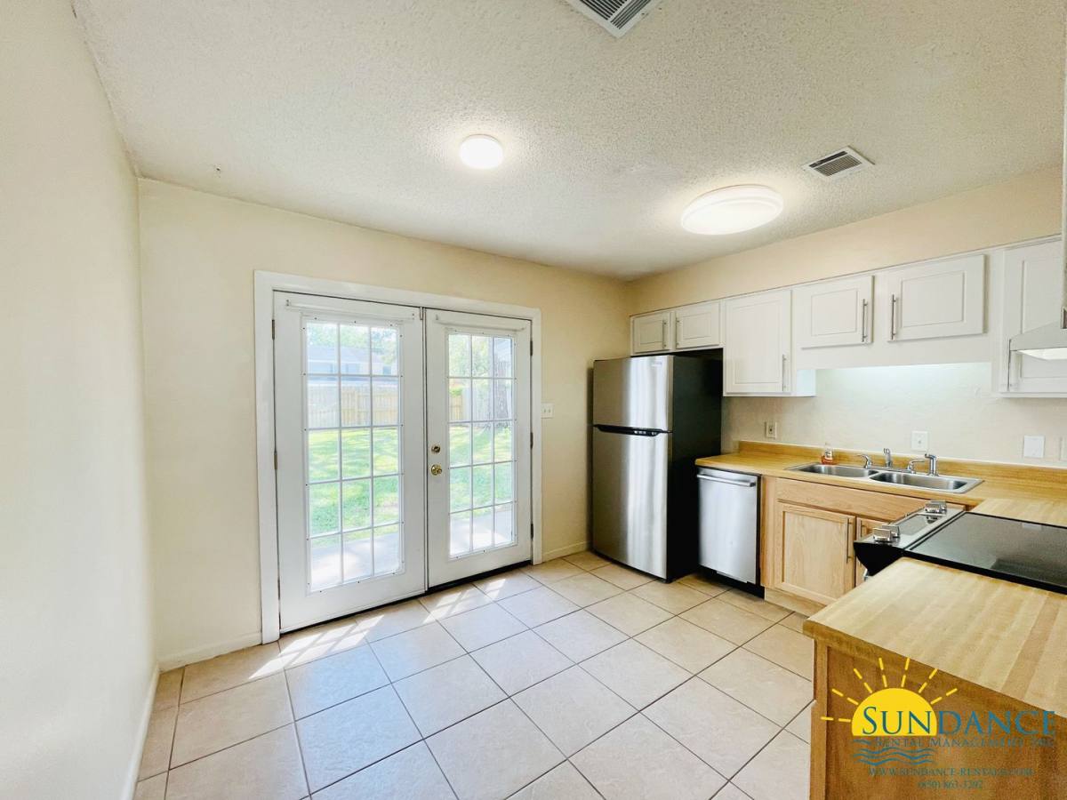House for rent at 632 Carnathan Court, Fort Walton Beach, FL 32547