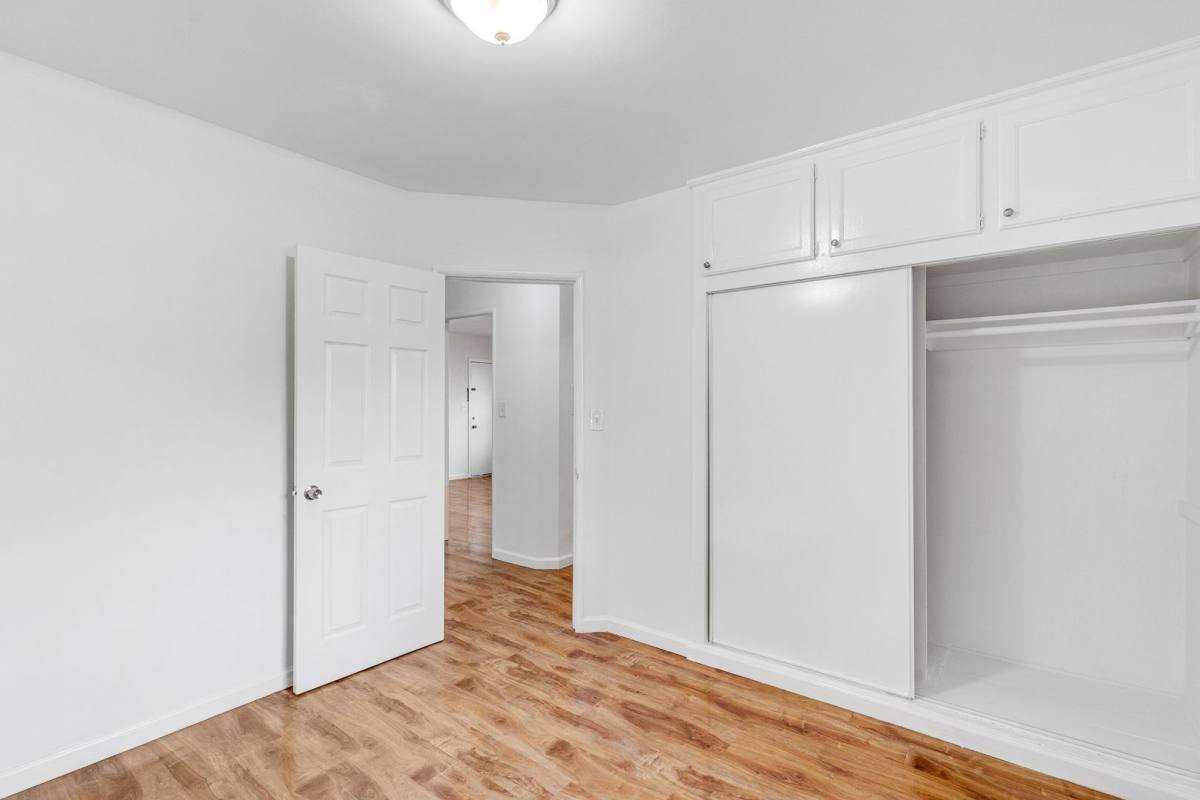 Apartment for rent at 6537-6543 Woodley Ave, Van Nuys, CA 91406
