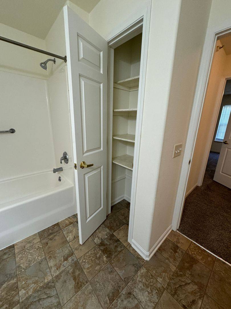 Apartment for rent at 1602 Kings Mill Way, Madison, WI 53718