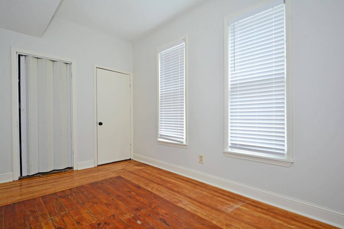 Apartment for rent at 920 22nd Ave NE, Minneapolis, MN 55418