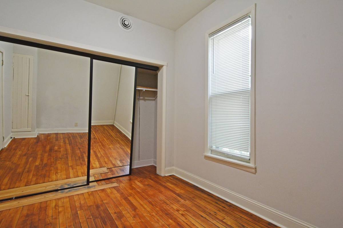 Apartment for rent at 920 22nd Ave NE, Minneapolis, MN 55418
