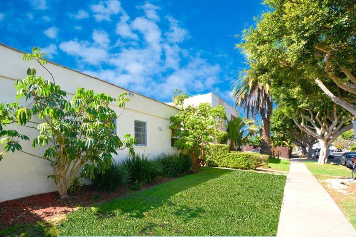 Apartment for rent at 1836 10th St, Santa Monica, CA 90404