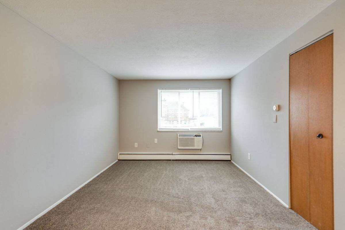 Apartment for rent at 3003 Archwood Ave, Cleveland, OH 44109