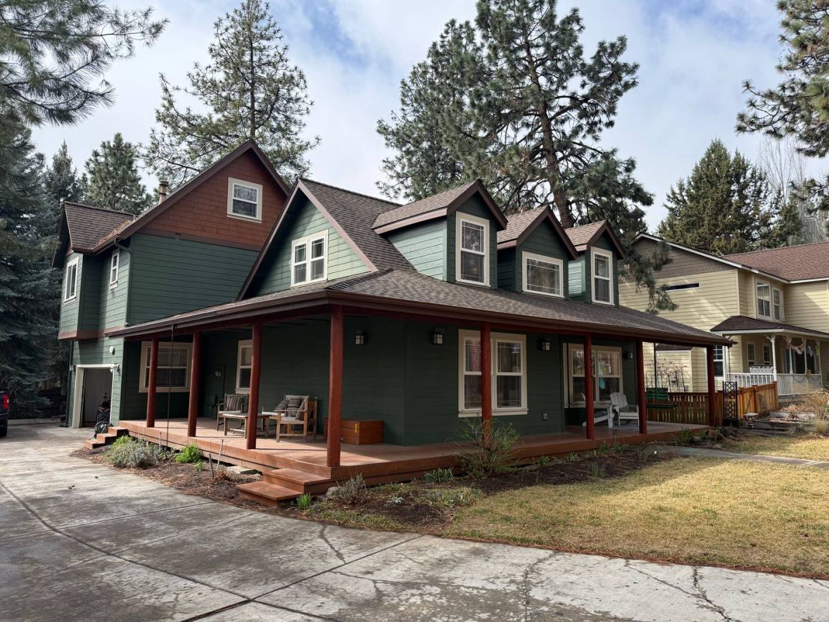 Townhouse for rent at 1579 NW Albany Ave, Bend, OR 97703