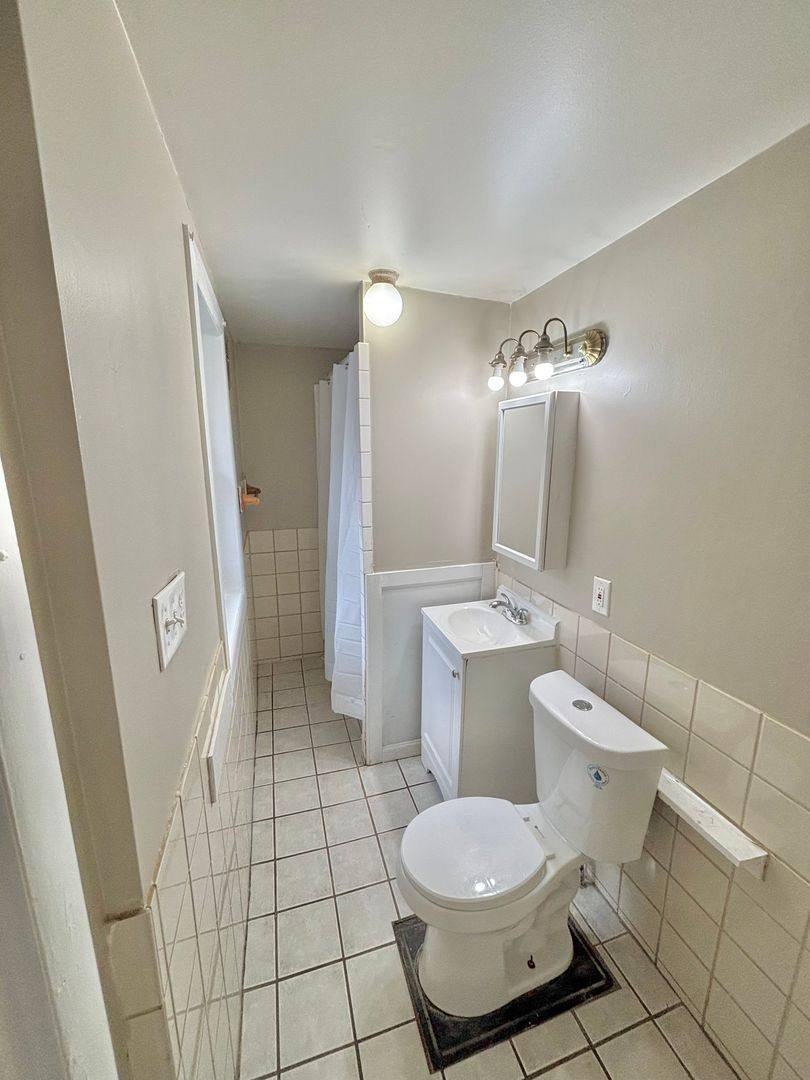 Apartment for rent at 52 Lorimer St, Rochester, NY 14608