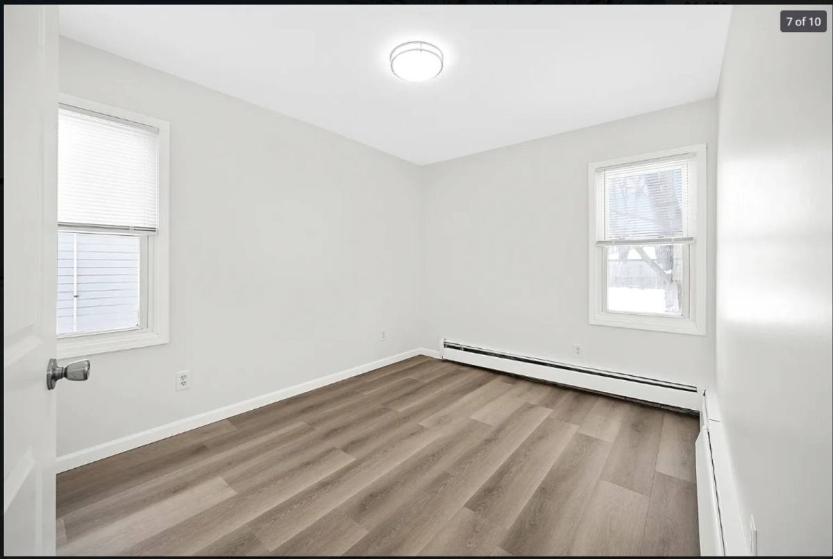 House for rent at 25184 Wiseman St, Roseville, MI 48066