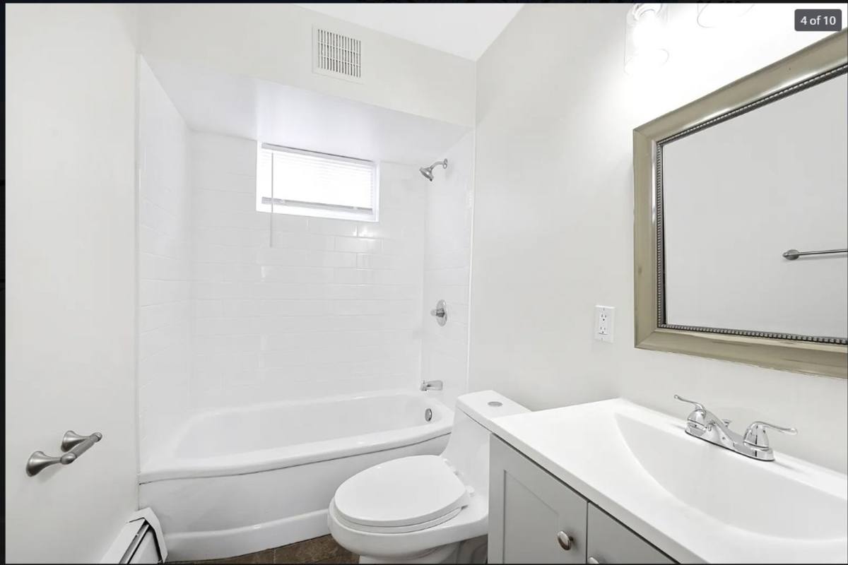 House for rent at 25184 Wiseman St, Roseville, MI 48066