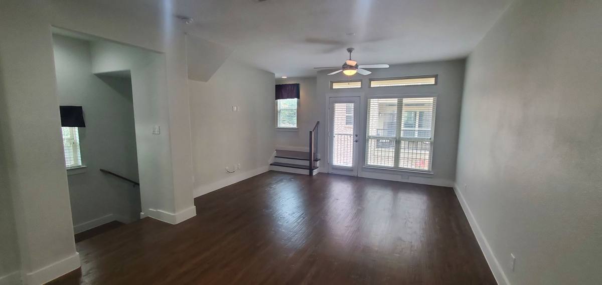 Townhouse for rent at 1303 Palm Springs Lane, Dallas, TX 75204