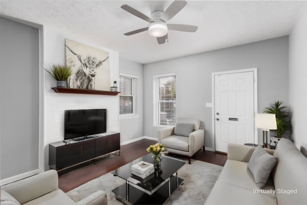 Townhouse for rent at 844-848 Oak St, Columbus, OH 43205